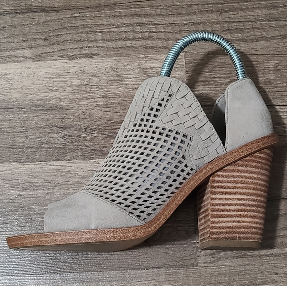 Vince Camuto Fritzey Perforated Peep Toe Bootie - Picture 6 of 10